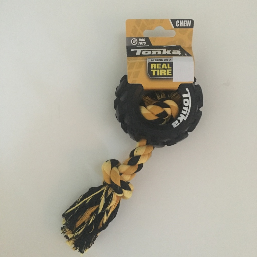 NEW Tonka Dog Toy Rubber Chew and Short Rope Interactive Play